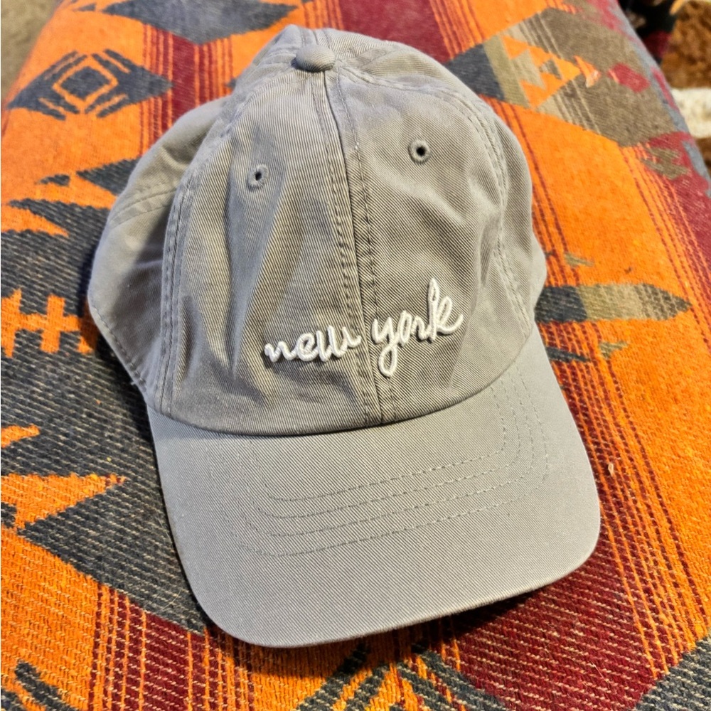State of Mine, Gray, New York, Hat